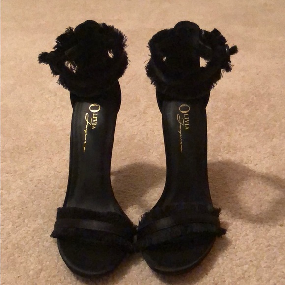 Black heels - Picture 2 of 4